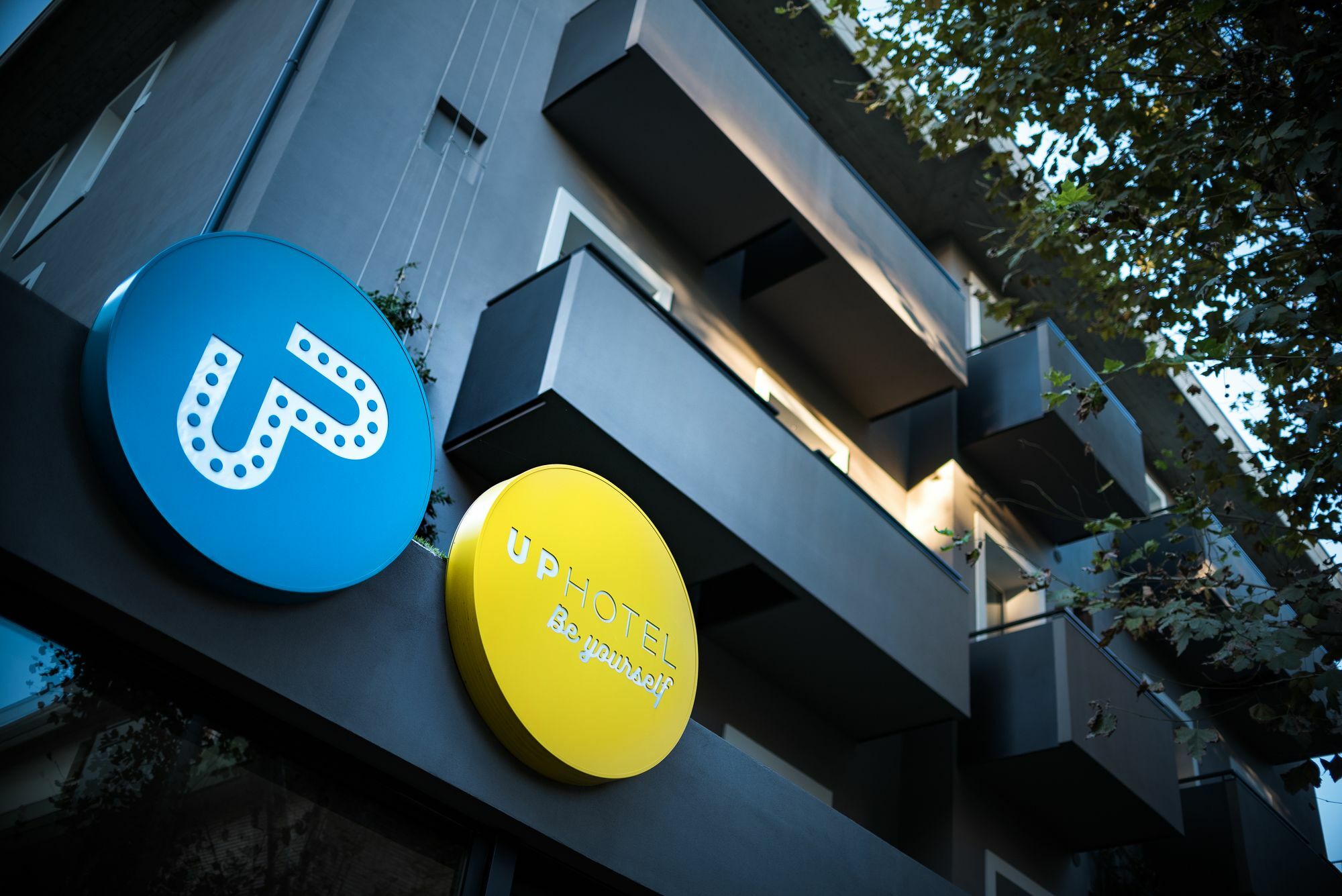Up Hotel Римини Экстерьер фото