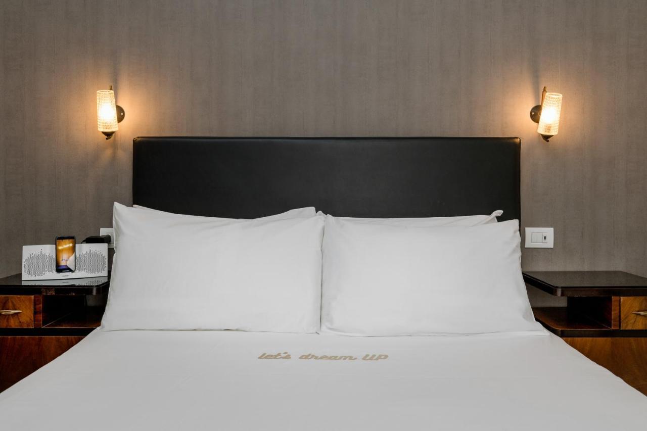 Up Hotel Римини Экстерьер фото